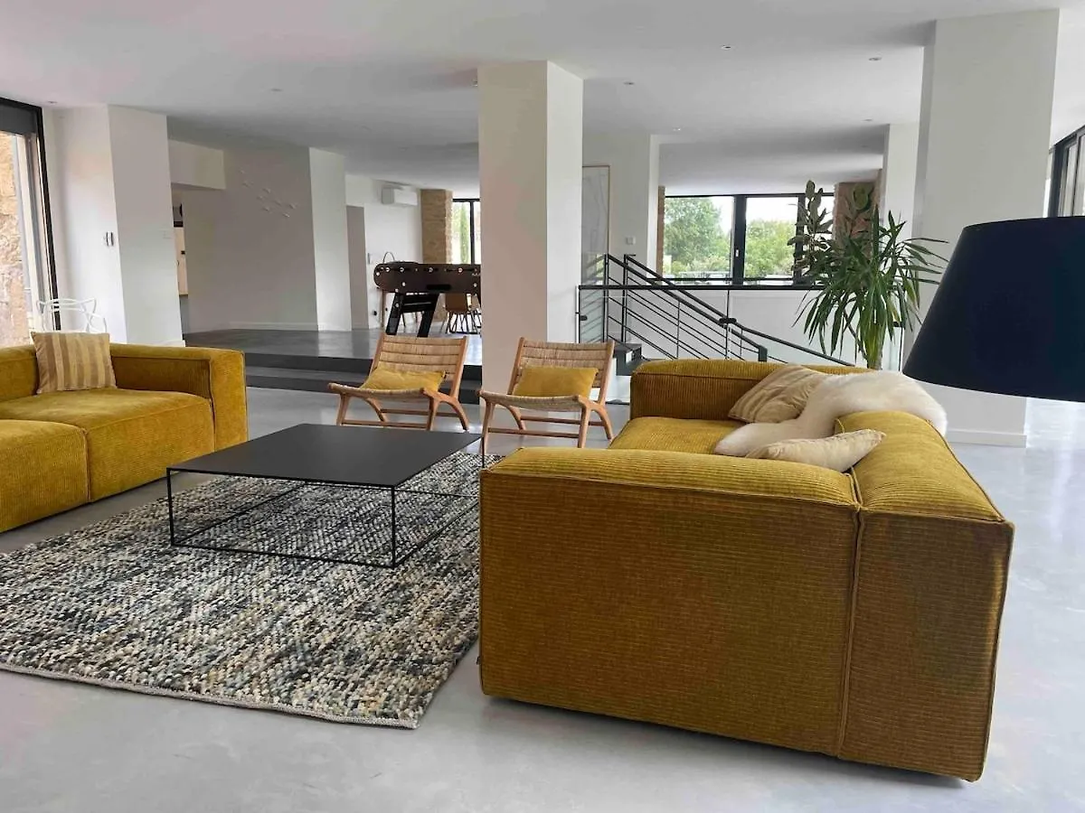 Villa Molinant, Evasion En Pierres Dorees Bagnols
