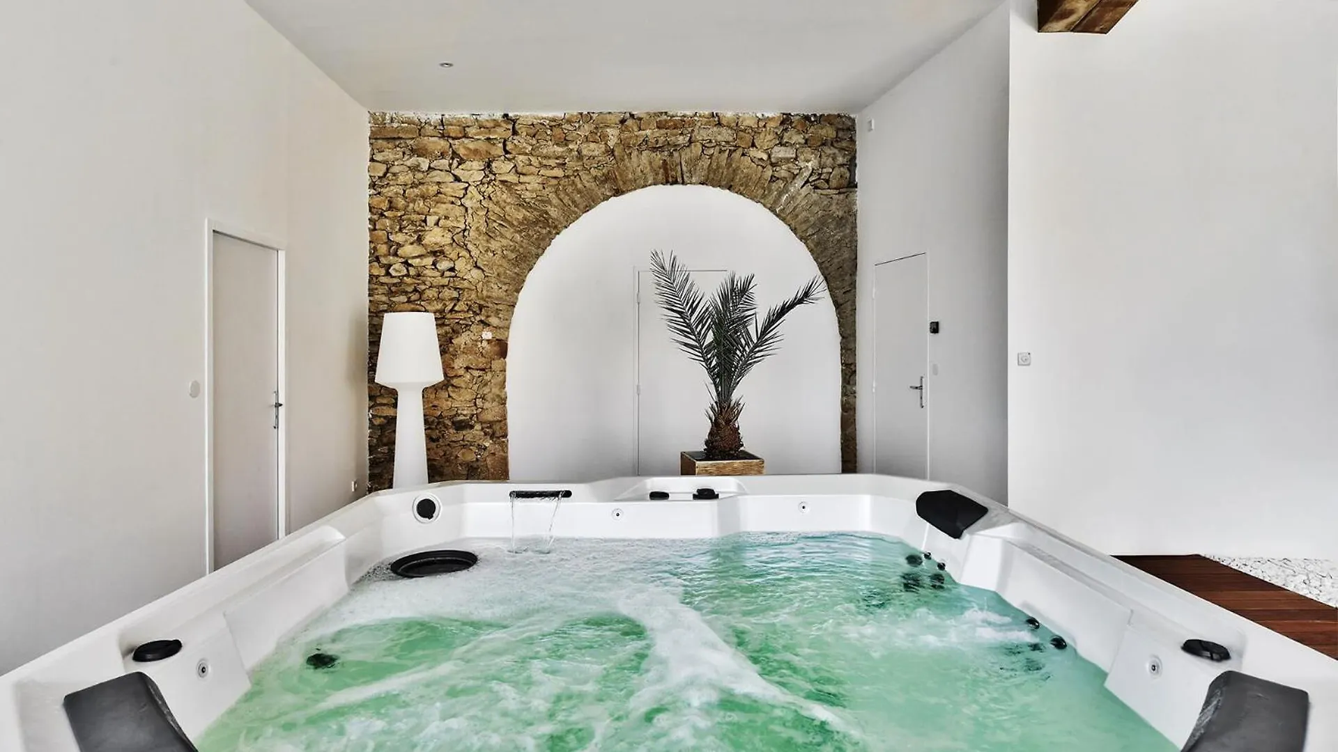 Villa Molinant, Evasion En Pierres Dorees Bagnols  França
